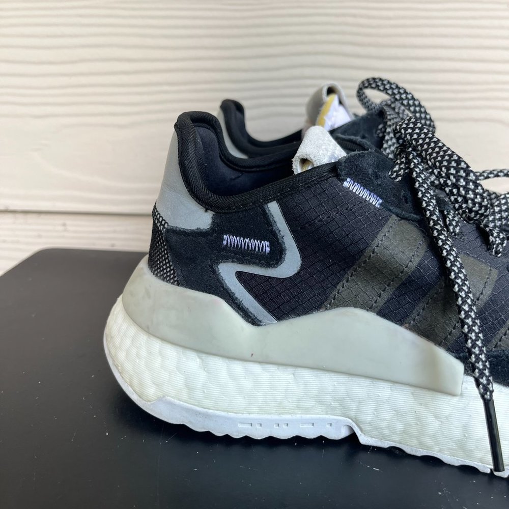 Adidas Women's Nite Jogger Reflective Running Shoes Sneakers Size 8.5 CG6253 - Picture 3 of 12